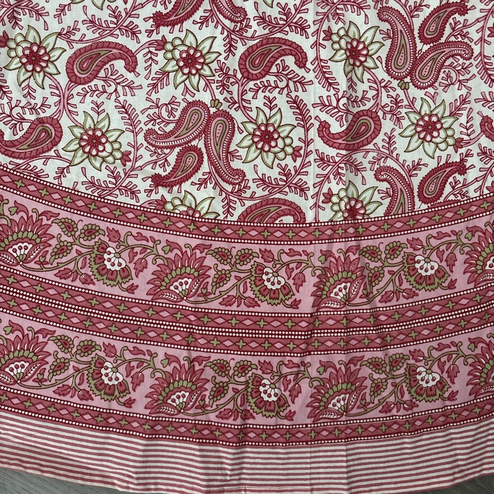 Williams Sonoma Outlet Pink White Paisley Tablecloth 70" Round 100% Cotton India
